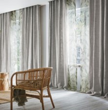 スタンダードなカーテンスタイルの画像